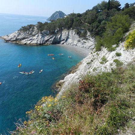 Il Giardino Sull'Isola - Appartamento - Bergeggi Ngoại thất bức ảnh