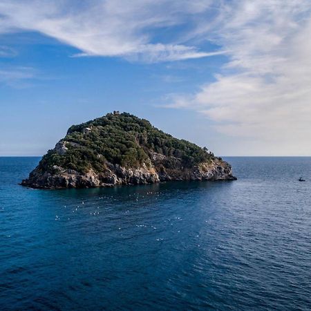 Il Giardino Sull'Isola - Appartamento - Bergeggi Ngoại thất bức ảnh